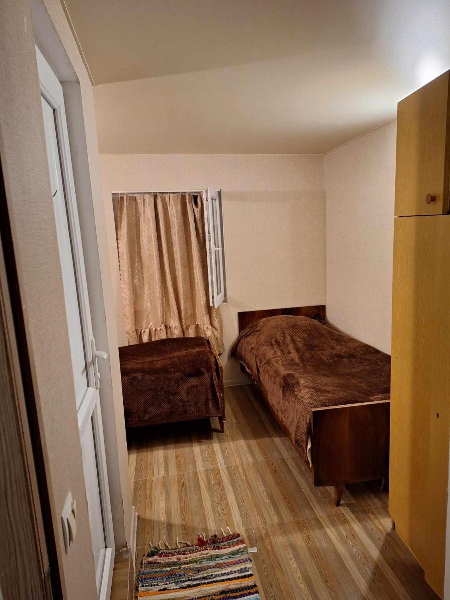 Lux-2-Or-1- Persons Irodion Evdoshvili Street #15 คูทายสิ ภายนอก รูปภาพ